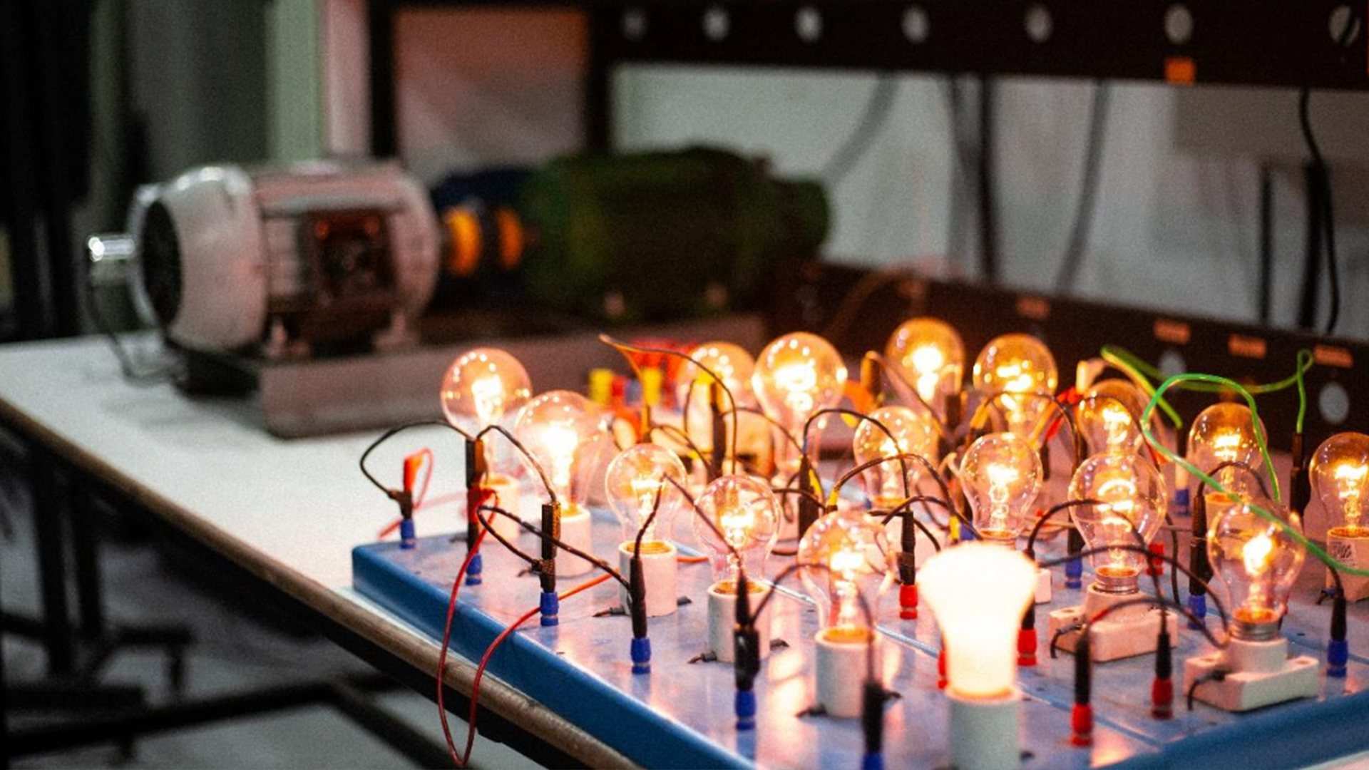 Leia mais sobre o artigo LAFAE a frente da modernização da rede elétrica e expansão renováveis